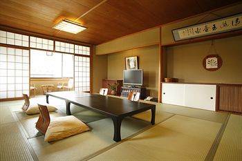 Choraku Ryokan Kōbe Esterno foto